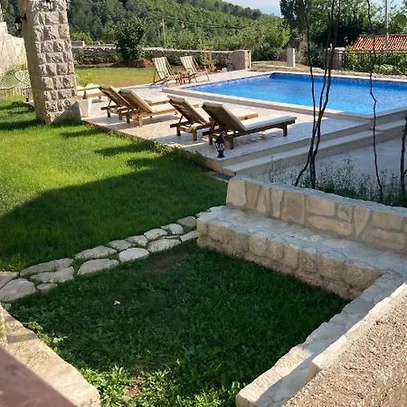 Charming Vineyard Villa Budva