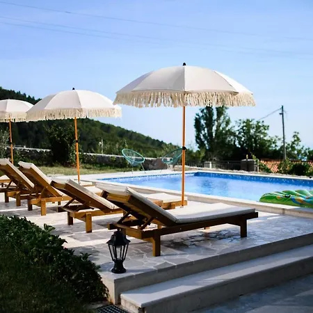 Charming Vineyard Villa