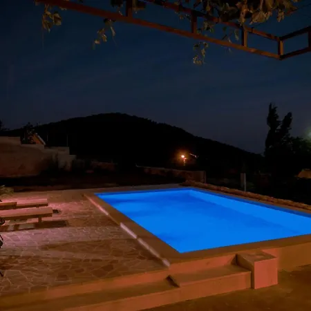 Charming Vineyard Villa